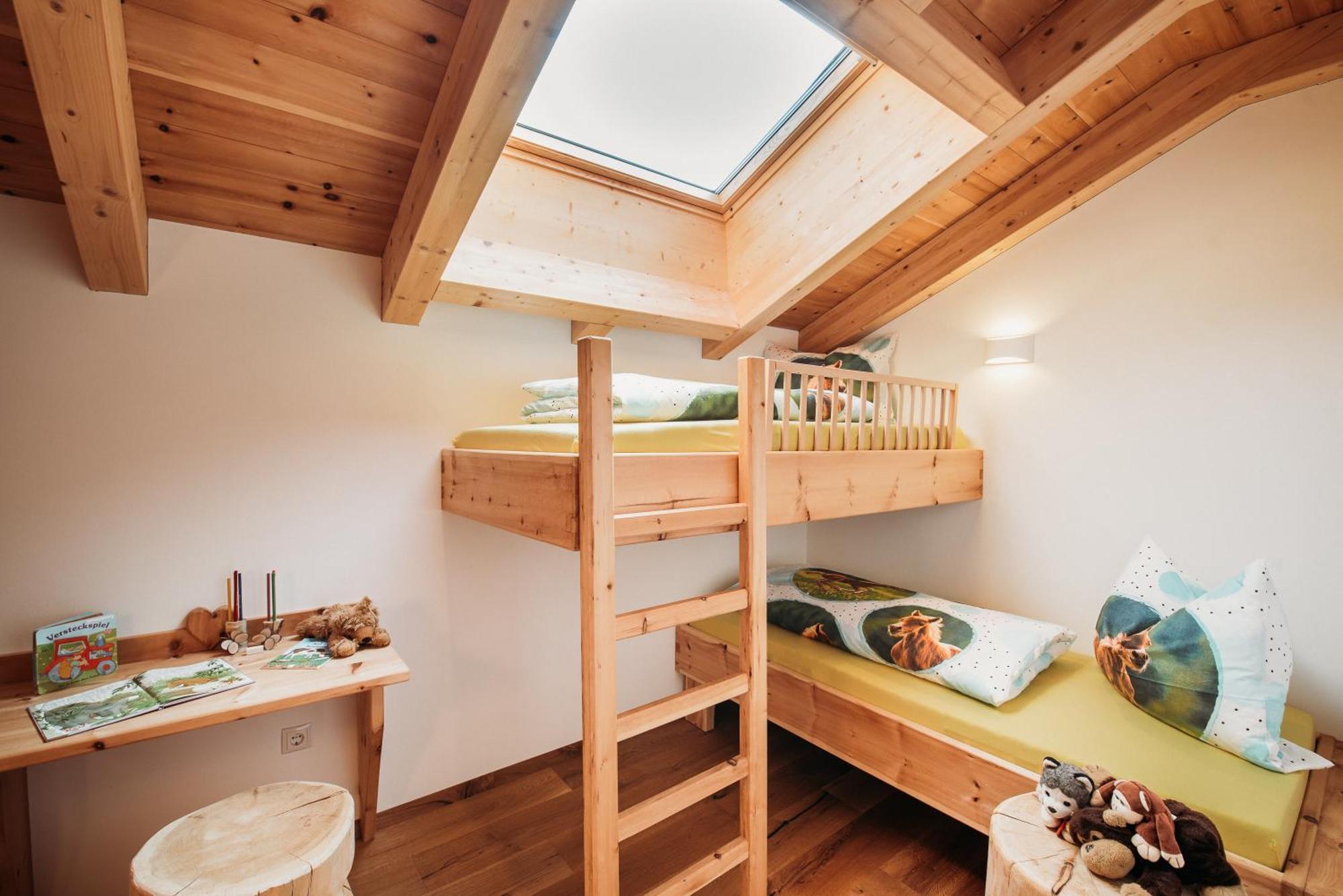Grosskarnaiderhof Appartements-Bauernhof-Natur Pur Luson Buitenkant foto