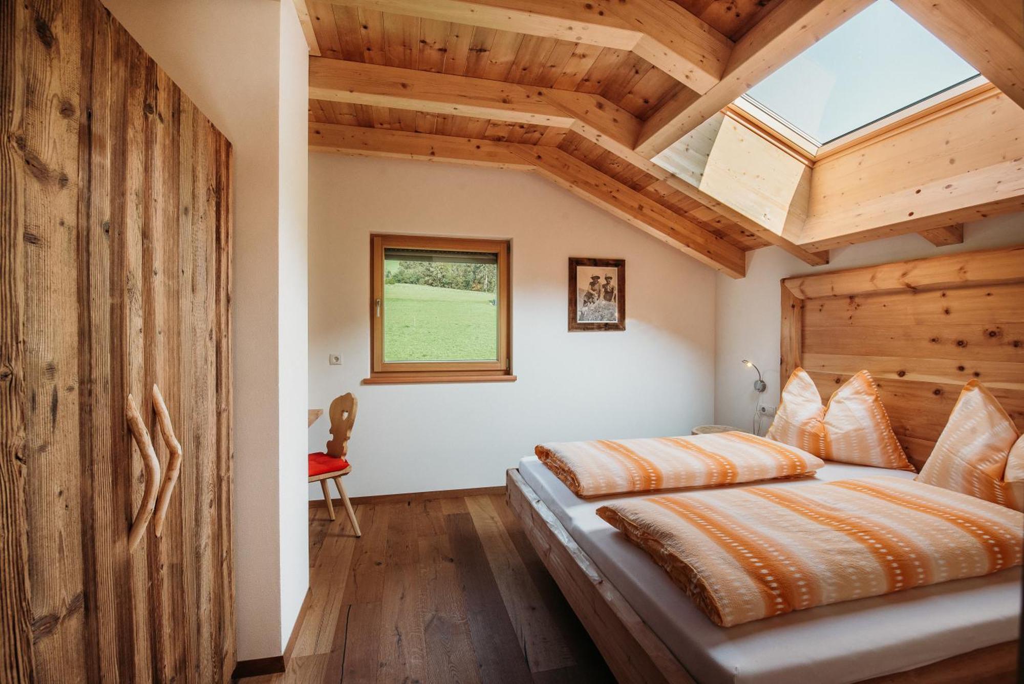 Grosskarnaiderhof Appartements-Bauernhof-Natur Pur Luson Buitenkant foto